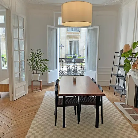 Apartment Magnifique T4 Proche Proche Arc De Triomphe Et Champs Elysees